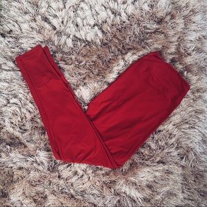 LulaRoe Tall and Curvy Red Leggings ❤️